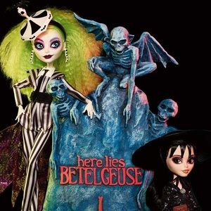 Mattel Creations Beetlejuice & Lydia Deetz Monster High Skullector Doll